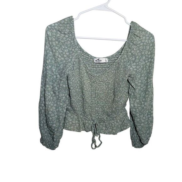 Hollister Blouse Women's Small Green Smocked Cropped Long Sleeve Boho Top - Picture 1 of 8